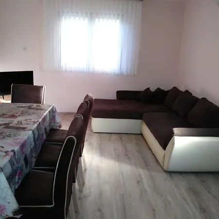 Apartment Jana - Quiet Street - Close To The Sea *